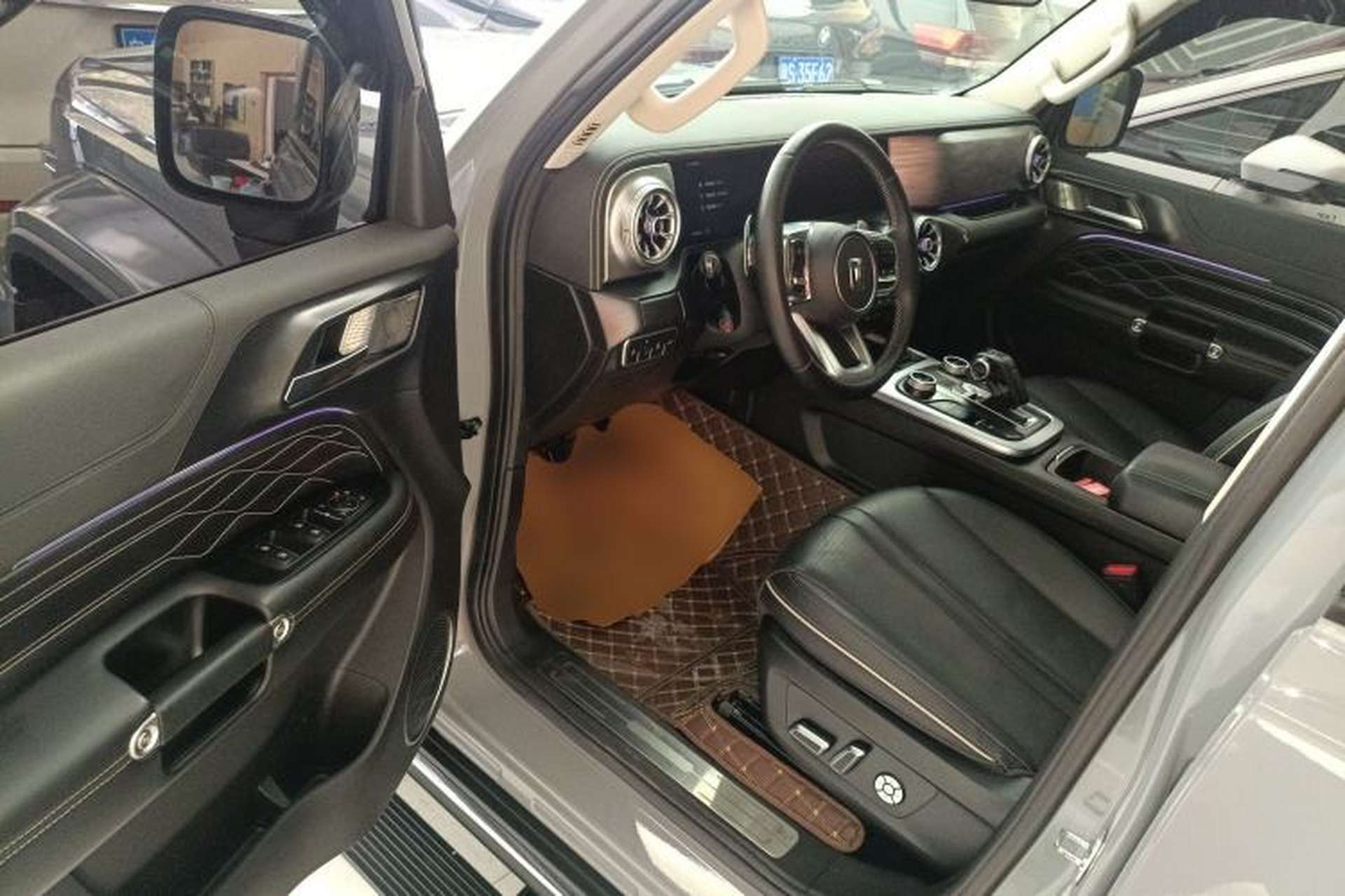 Used Tank 300 2023 City Edition 2.0T—Stylish as Ever Driver Seat