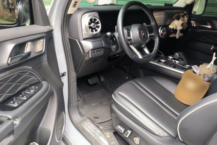 Used Tank 300 2023 City Edition 2.0T—Stylish as Ever Driver Seat