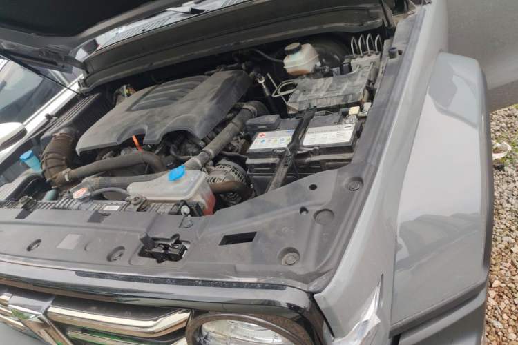 Used Tank 300 2023 City Edition 2.0T—Stylish as Ever Engine Bay Left