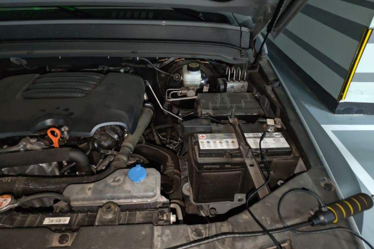Used Tank 300 2023 Off-Road Edition 2.0T Conqueror Engine Bay Left
