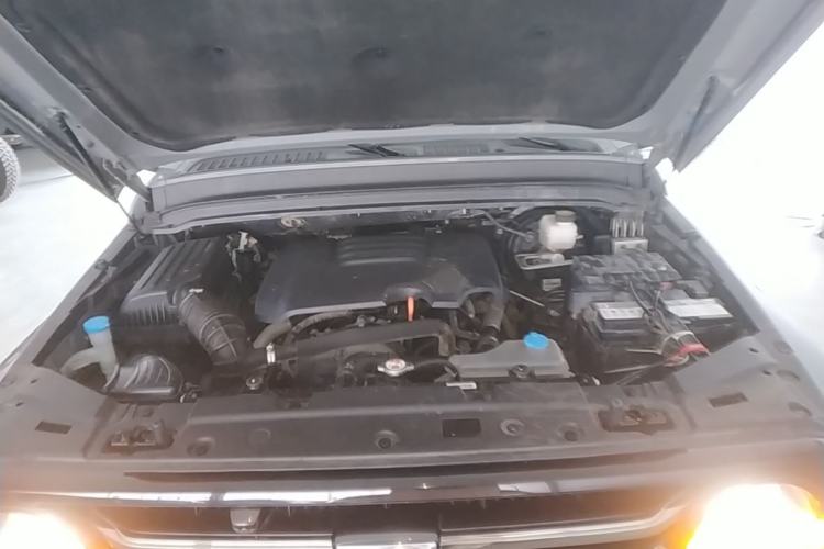 Used Tank 300 2023 City Edition 2.0T—Stylish as Ever Engine Bay