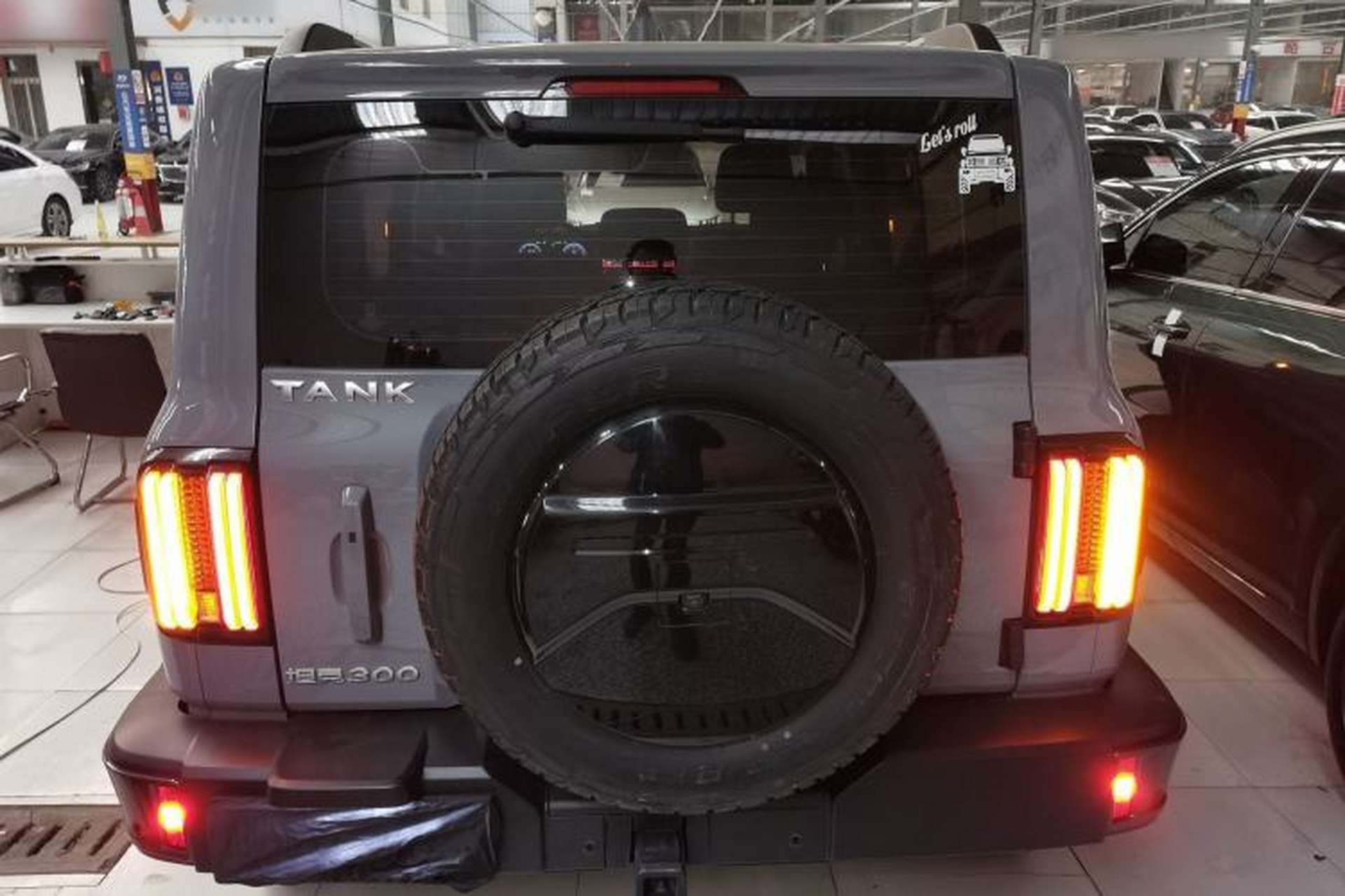 Used Tank 300 2023 City Edition 2.0T—Stylish as Ever Exterior 4