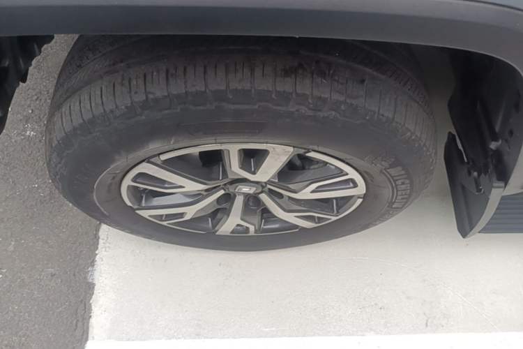Used Tank 300 2023 City Edition 2.0T—Stylish as Ever Exterior 4