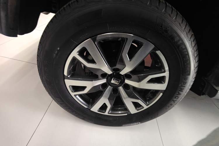 Used Tank 300 2023 City Edition 2.0T—Stylish as Ever Exterior 5
