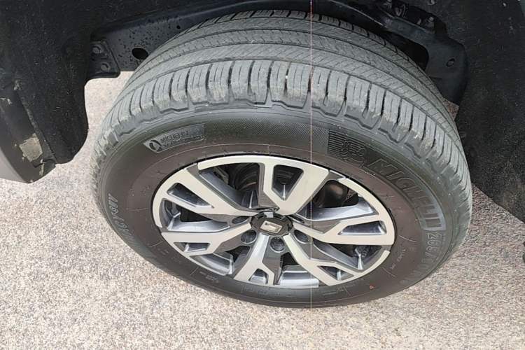Used Tank 300 2023 City Edition 2.0T—Stylish as Ever Exterior 5