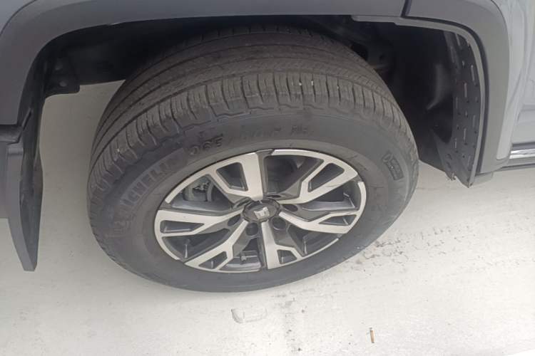 Used Tank 300 2023 City Edition 2.0T—Stylish as Ever Exterior 5