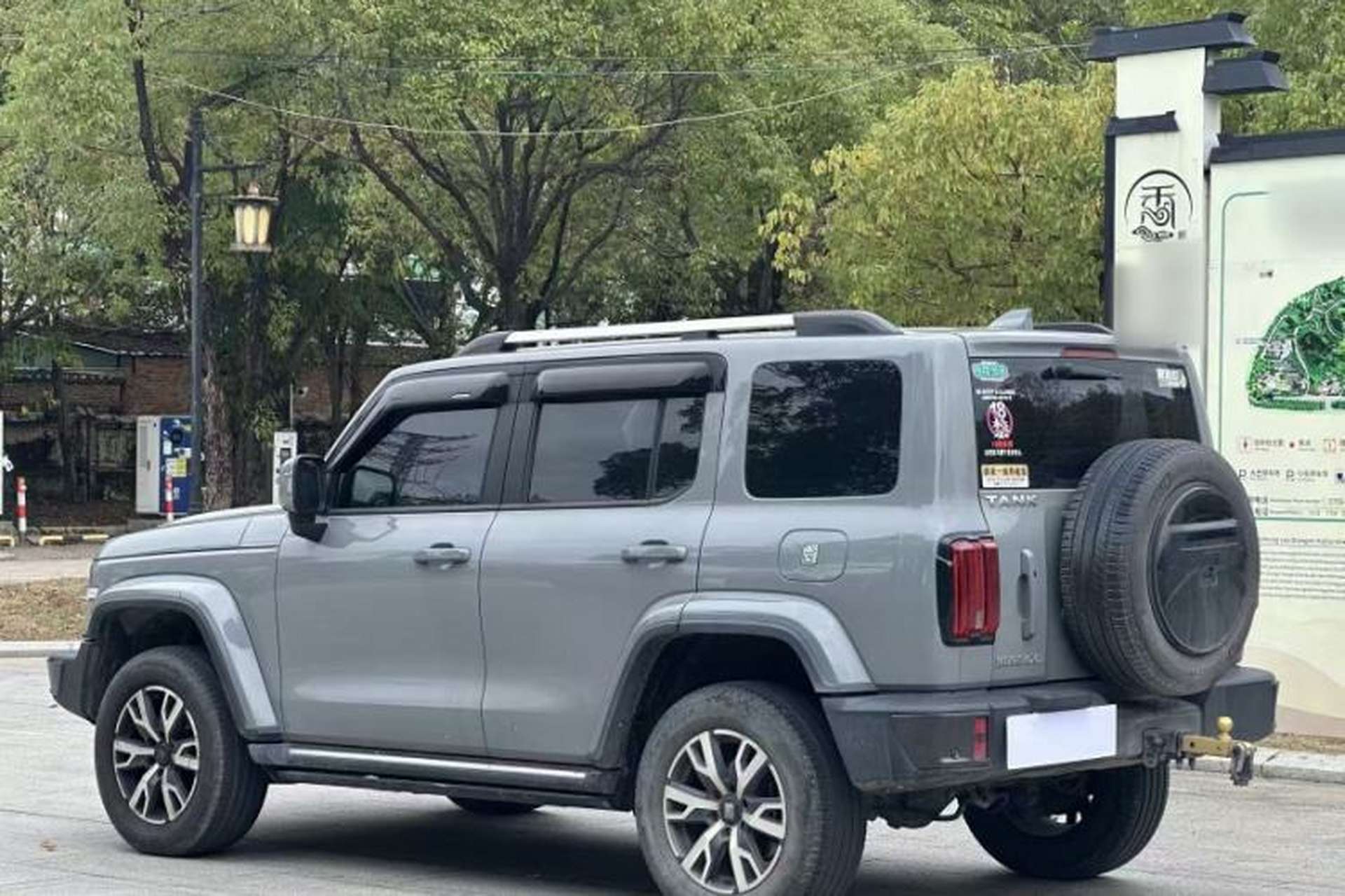 Used Tank 300 2023 City Edition 2.0T—Stylish as Ever Exterior 6
