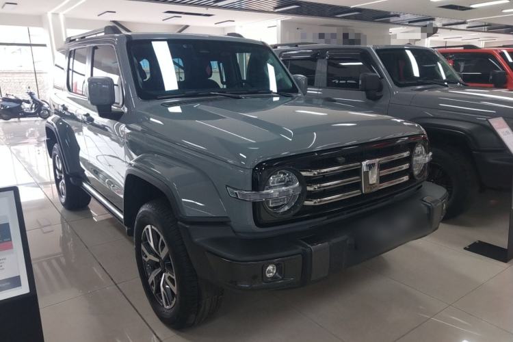 Used Tank 300 2023 City Edition 2.0T—Stylish as Ever Front Right 45 Deg