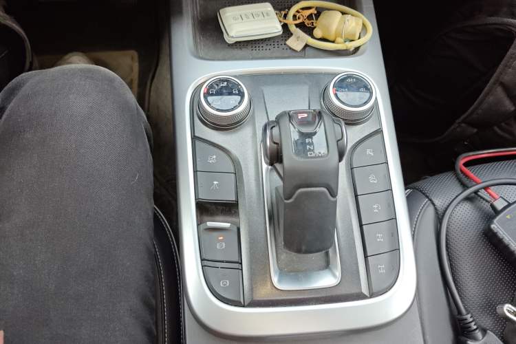 Used Tank 300 2023 Off-Road Edition 2.0T Conqueror Gear Lever