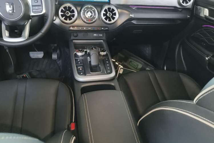 Used Tank 300 2023 Off-Road Edition 2.0T Conqueror Gear Lever