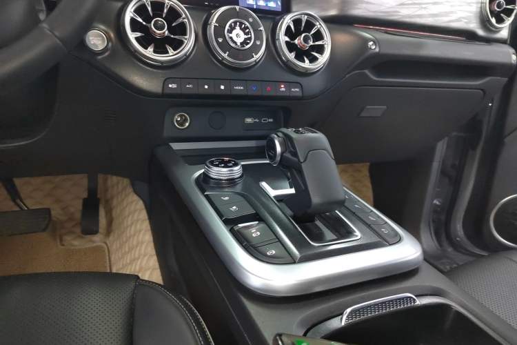 Used Tank 300 2023 City Edition 2.0T My Vision Model Gear Lever