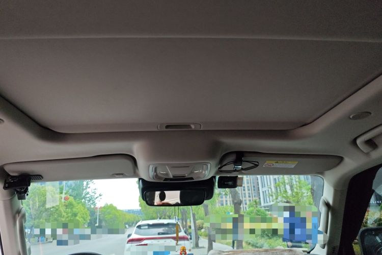 Used Tank 300 2023 City Edition 2.0T—Stylish as Ever Headliner