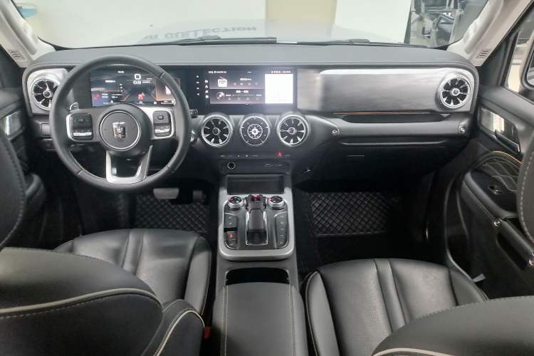 Used Tank 300 2023 Off-Road Edition 2.0T Conqueror Interior 1