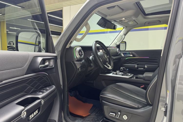 Used Tank 300 2023 City Edition 2.0T—Stylish as Ever Interior 2