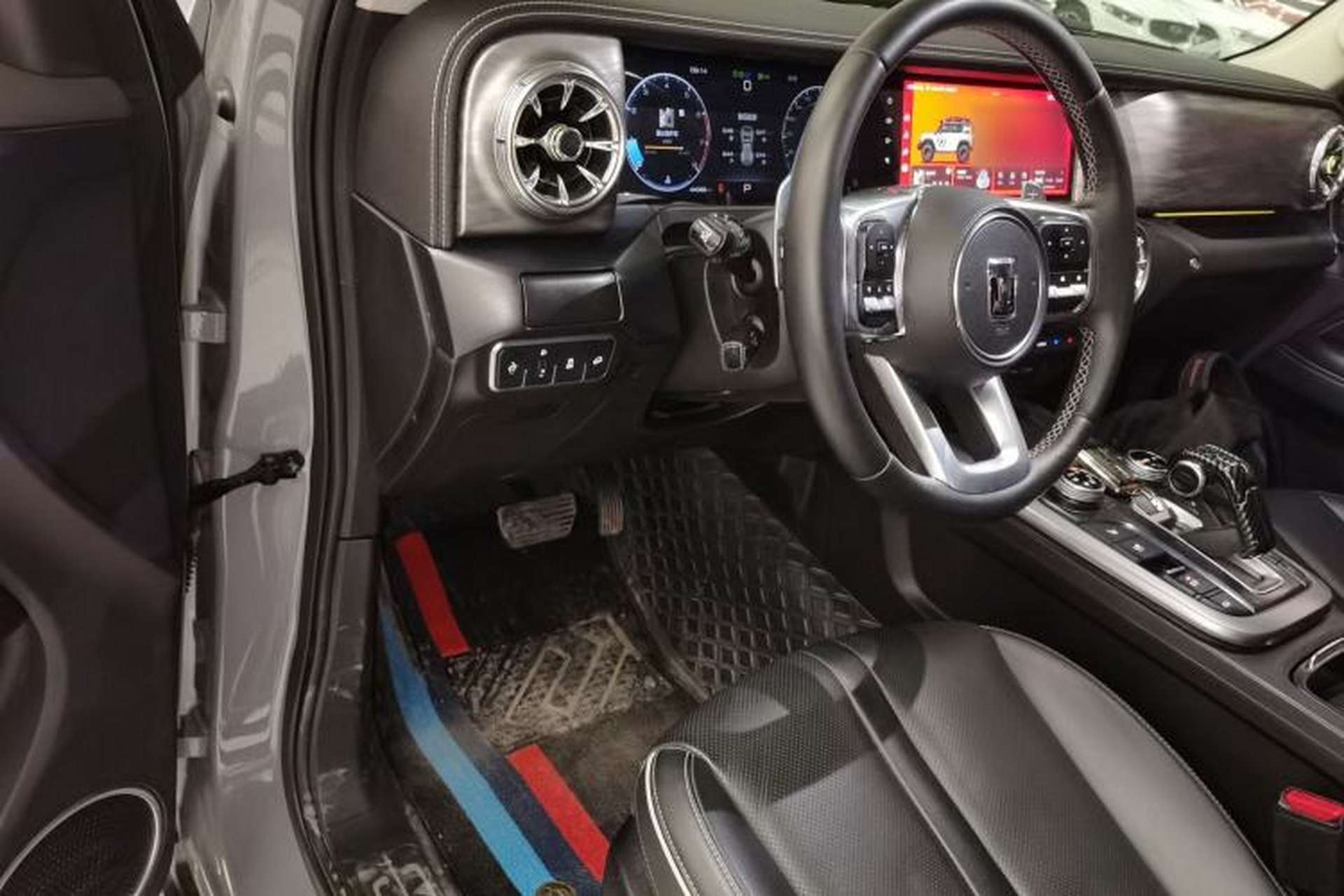 Used Tank 300 2023 City Edition 2.0T—Stylish as Ever Interior 3