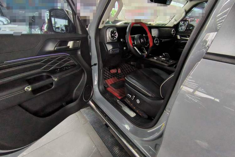 Used Tank 300 2023 City Edition 2.0T—Stylish as Ever Interior 4