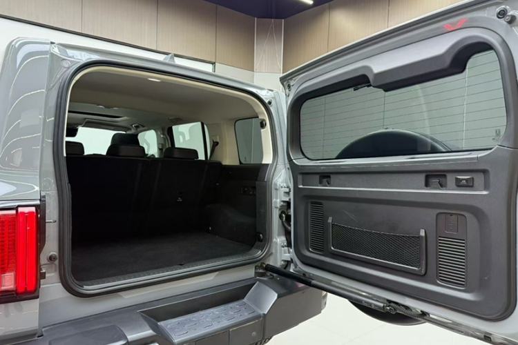 Used Tank 300 2023 Off-Road Edition 2.0T Conqueror Interior 4