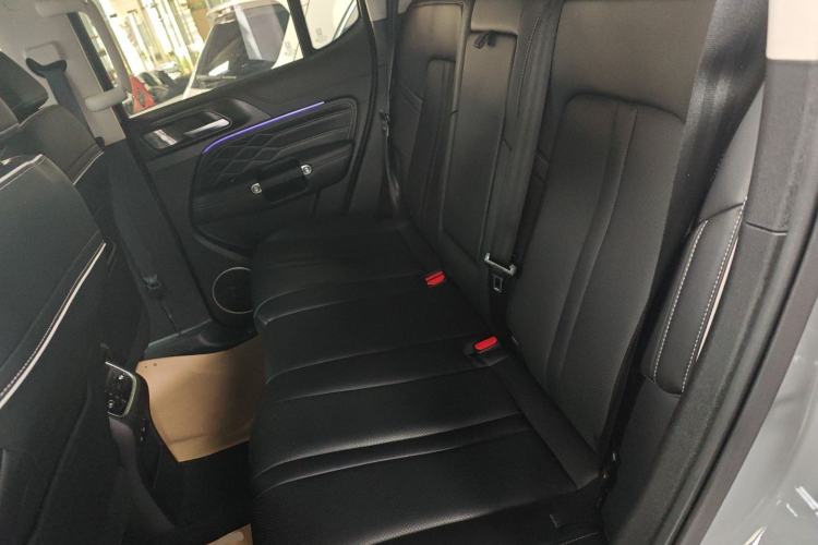Used Tank 300 2023 City Edition 2.0T—Stylish as Ever Interior 4