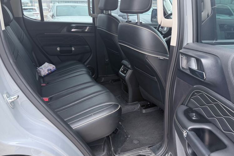 Used Tank 300 2023 City Edition 2.0T—Stylish as Ever Interior 5