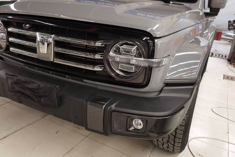 Used Tank 300 2023 City Edition 2.0T—Stylish as Ever Left Front Headlight