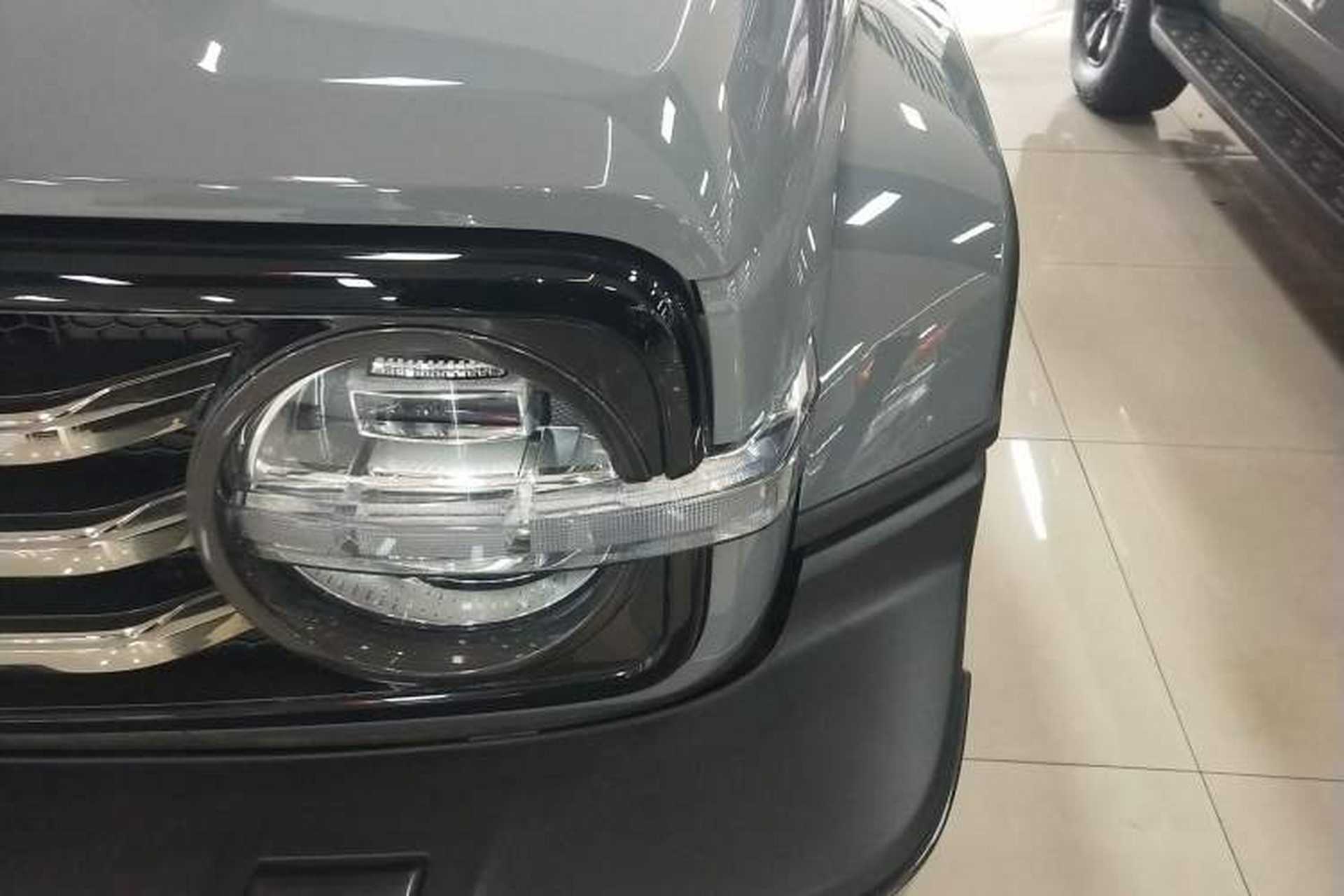 Used Tank 300 2023 City Edition 2.0T—Stylish as Ever Left Front Headlight