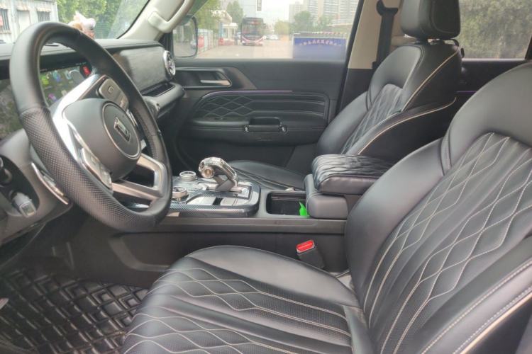 Used Tank 300 2023 Off-Road Edition 2.0T Challenger Left Front Seat