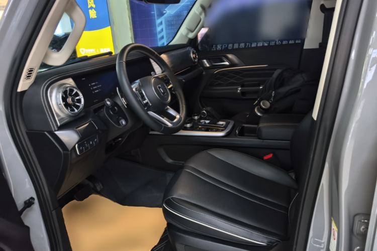 Used Tank 300 2023 City Edition 2.0T—Stylish as Ever Left Front Seat