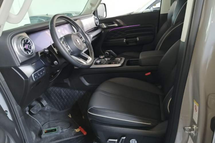 Used Tank 300 2023 Off-Road Edition 2.0T Conqueror Left Front Seat