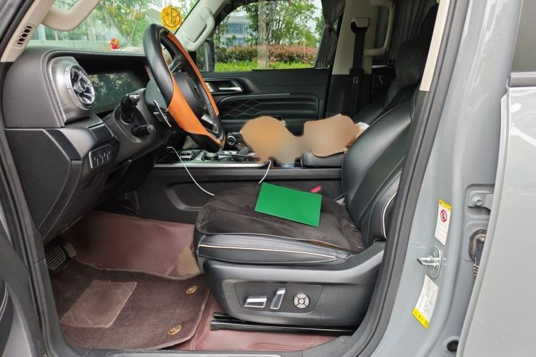 Used Tank 300 2023 City Edition 2.0T—Stylish as Ever Left Front Seat