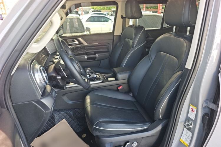 Used Tank 300 2023 Off-Road Edition 2.0T Conqueror Left Front Seat