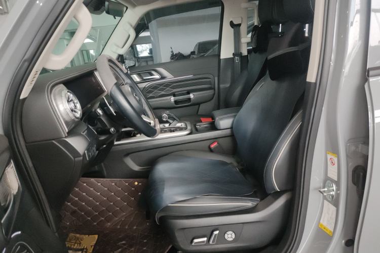 Used Tank 300 2023 Off-Road Edition 2.0T Conqueror Left Front Seat