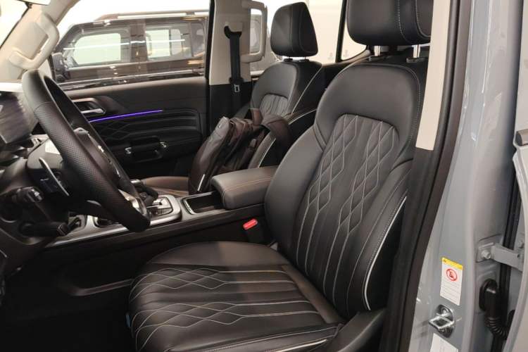Used Tank 300 2023 Off-Road Edition 2.0T Challenger Left Front Seat