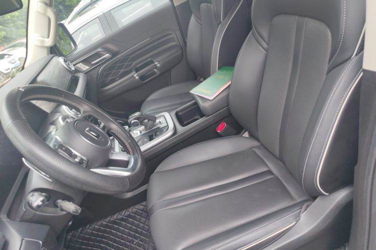 Used Tank 300 2023 City Edition 2.0T—Stylish as Ever Left Front Seat