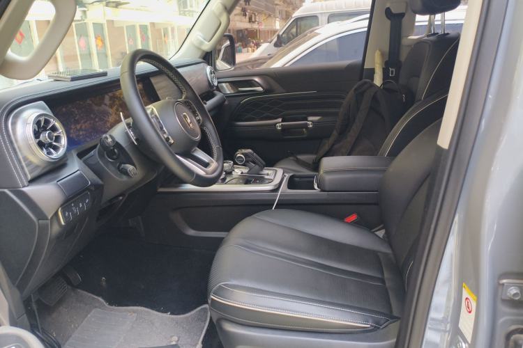 Used Tank 300 2023 Off-Road Edition 2.0T Conqueror Left Front Seat