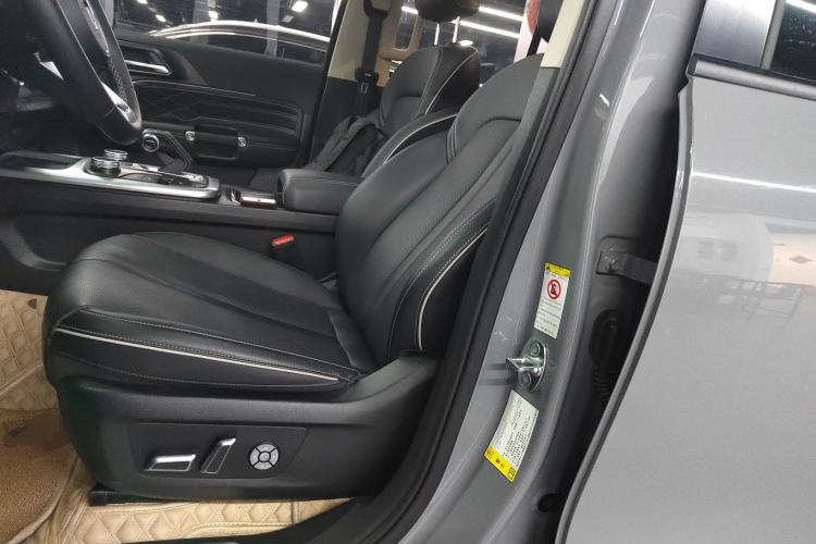 Used Tank 300 2023 City Edition 2.0T My Vision Model Left Front Seat