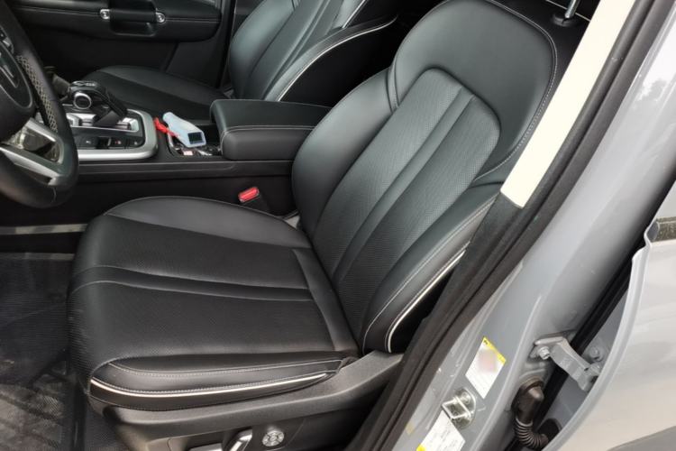 Used Tank 300 2023 Off-Road Edition 2.0T Conqueror Left Front Seat