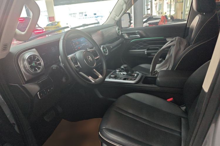 Used Tank 300 2023 City Edition 2.0T—Stylish as Ever Left Front Seat
