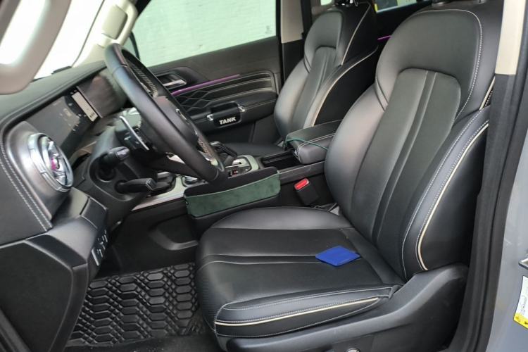 Used Tank 300 2023 Off-Road Edition 2.0T Conqueror Left Front Seat
