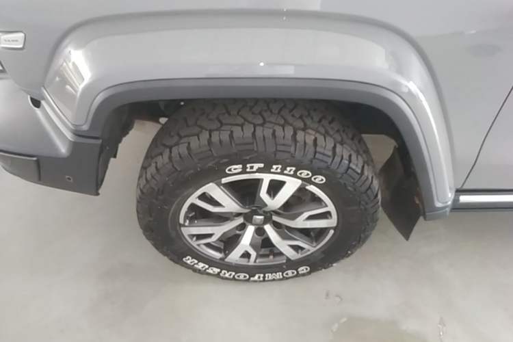 Used Tank 300 2023 City Edition 2.0T—Stylish as Ever Left Front Wheel Hub