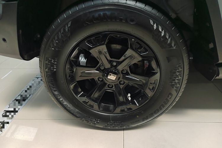 Used Tank 300 2023 City Edition 2.0T—Stylish as Ever Left Front Wheel Hub