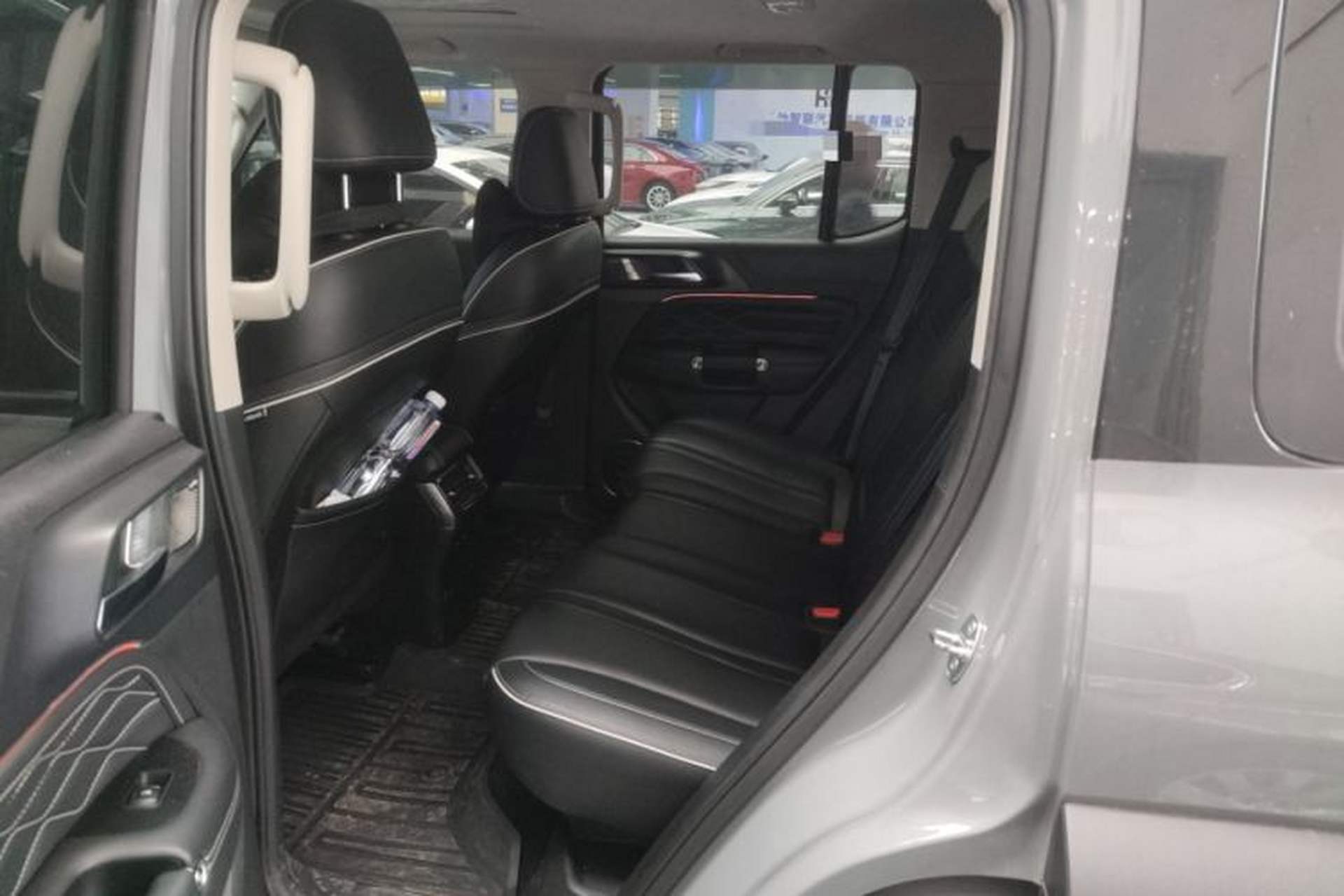 Used Tank 300 2023 Off-Road Edition 2.0T Conqueror Left Rear Seat