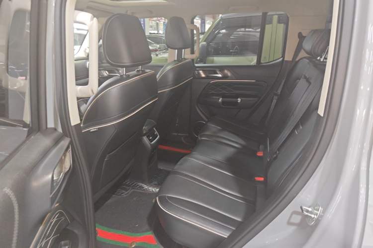 Used Tank 300 2023 Off-Road Edition 2.0T Conqueror Left Rear Seat