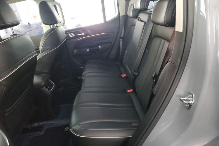 Used Tank 300 2023 City Edition 2.0T—Stylish as Ever Left Rear Seat