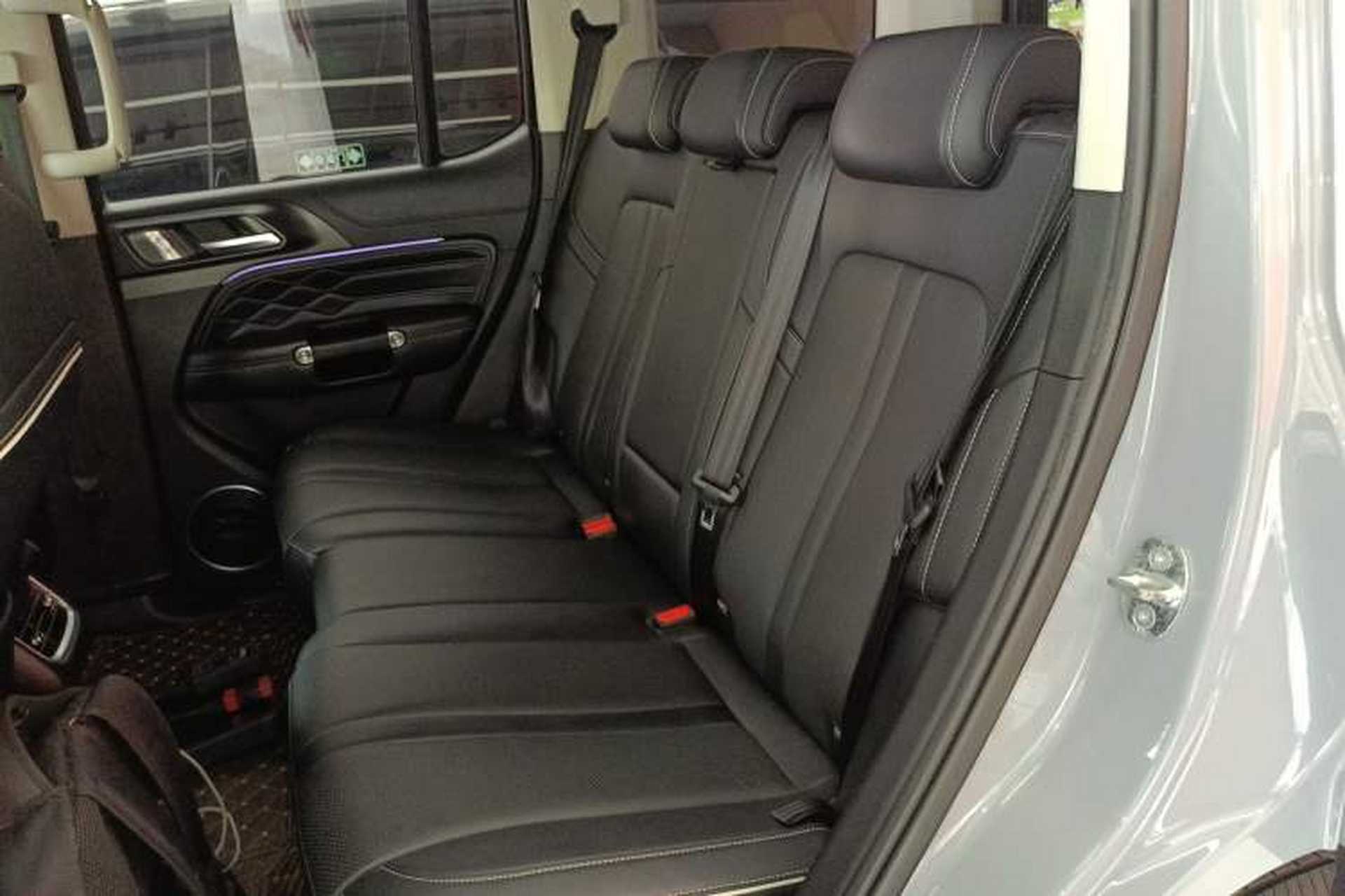 Used Tank 300 2023 City Edition 2.0T—Stylish as Ever Left Rear Seat