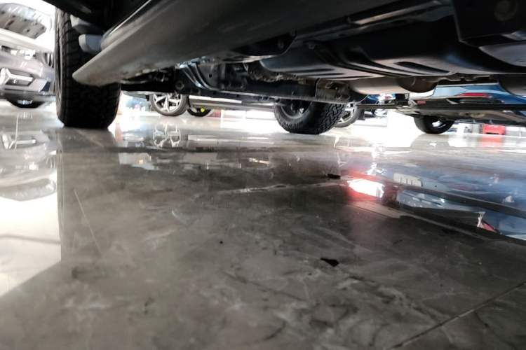 Used Tank 300 2023 City Edition 2.0T—Stylish as Ever Left Side Sill