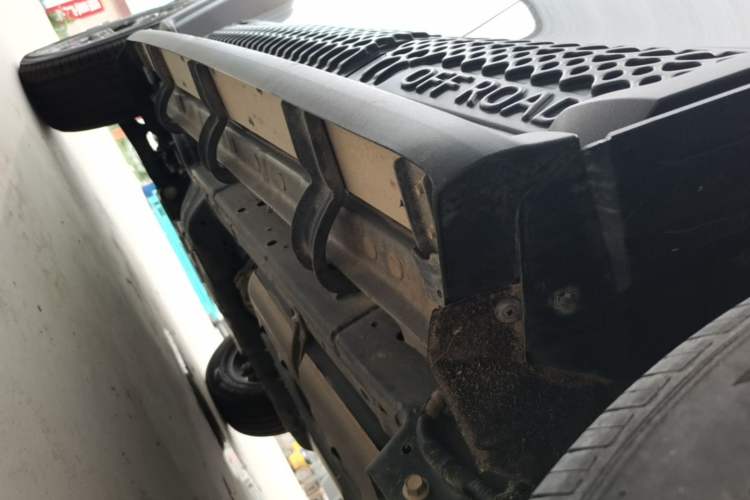 Used Tank 300 2023 Off-Road Edition 2.0T Conqueror Left Side Sill