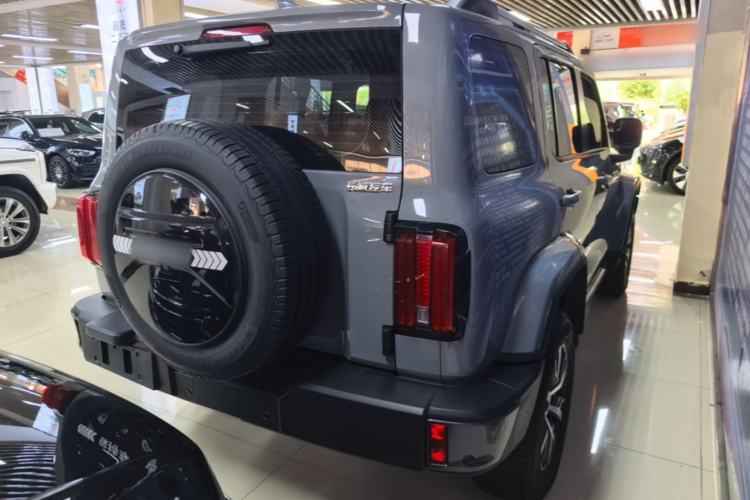Used Tank 300 2023 City Edition 2.0T—Stylish as Ever Rear Right 45 Deg