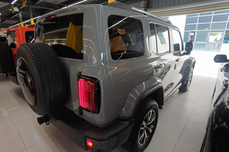 Used Tank 300 2023 City Edition 2.0T—Stylish as Ever Rear Right 45 Deg
