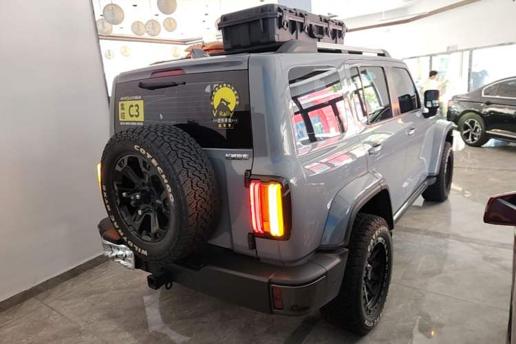 Used Tank 300 2023 City Edition 2.0T—Stylish as Ever Rear Right 45 Deg