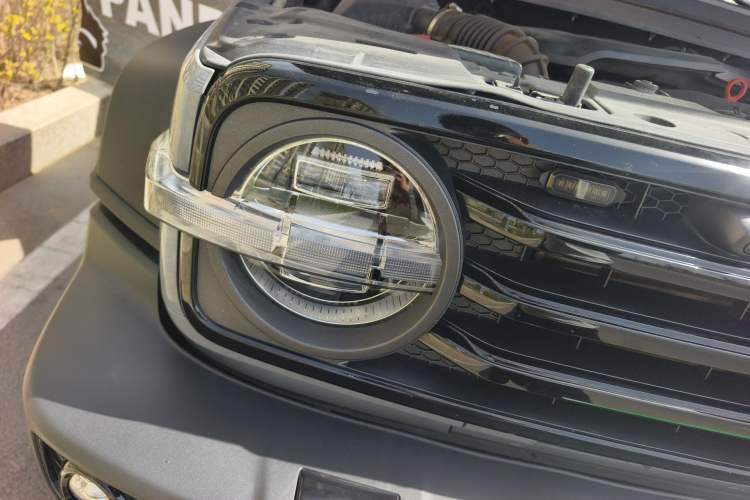 Used Tank 300 2023 Off-Road Edition 2.0T Conqueror Right Front Headlight